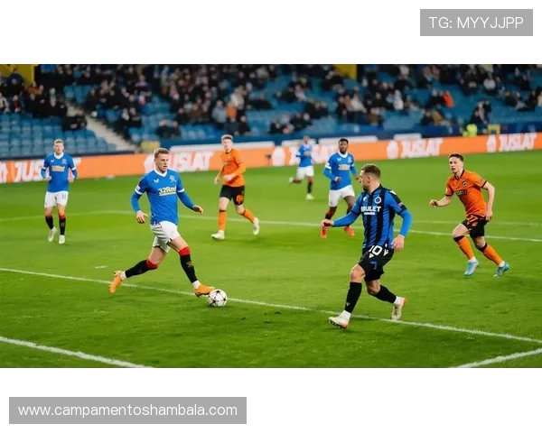 多特蒙德:防守体系不稳定问题在关键战暴露,对球队稳定性与争冠走势造成影响 多特蒙德:防守体系不稳定问题在关键战暴露,对球队稳定性与争冠走势造成影响